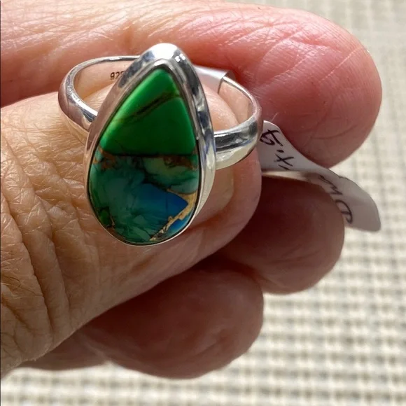 Vibrant Silver Ring with Green and Blue Stone - Picture 7 of 10